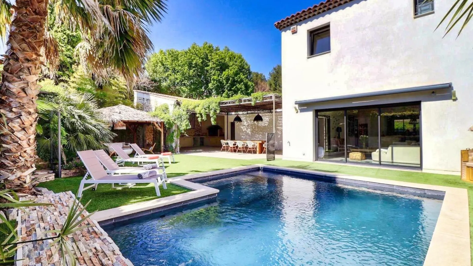 Villa Prestige Confort & Piscine联系方式